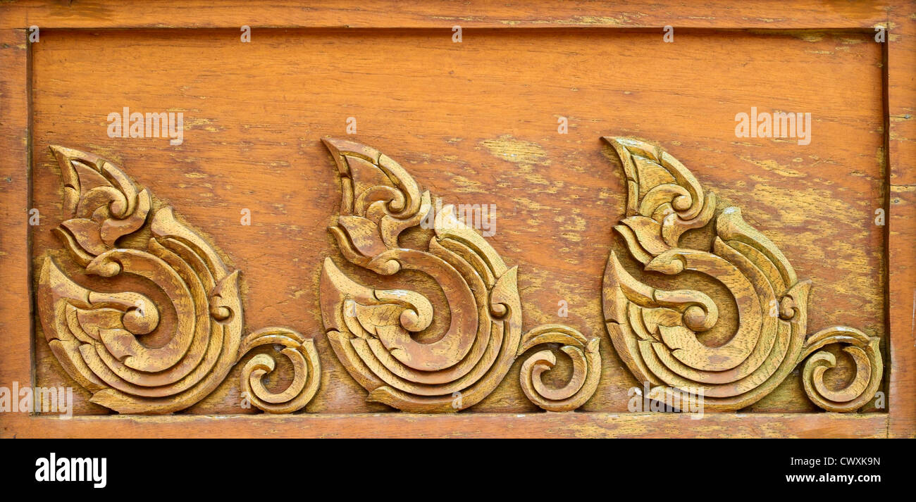 Patrón tailandesas de madera tallados a mano Foto de stock