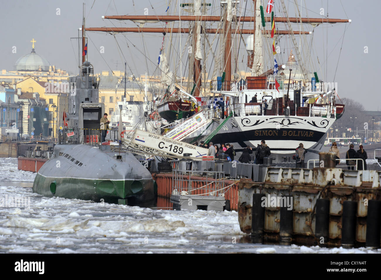 Resultado de imagen para Imagenes del Buque escuela Simn Bolvar en San Petersburgo