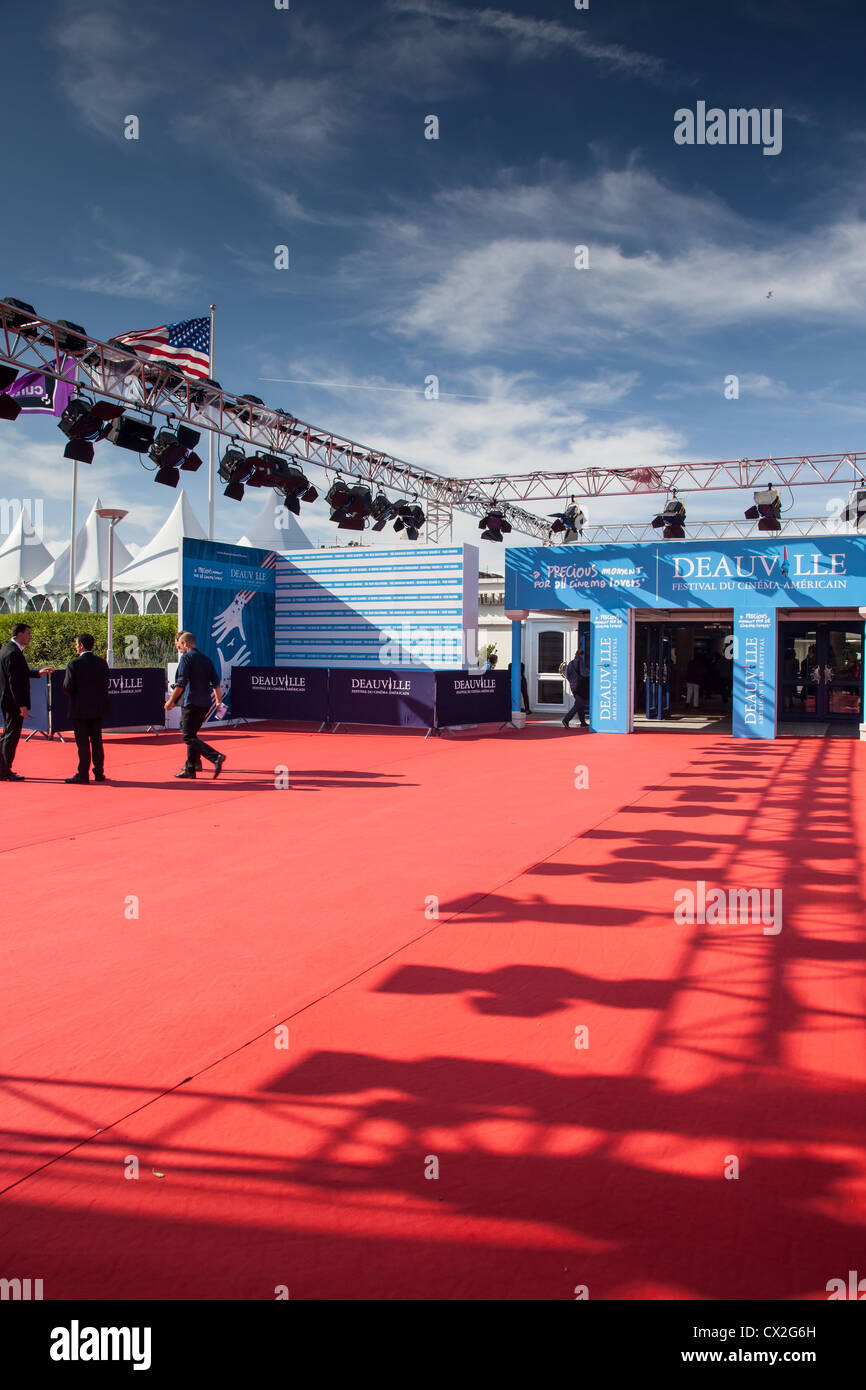 La alfombra roja del festival de cine americano de Deauville en Francia Foto de stock