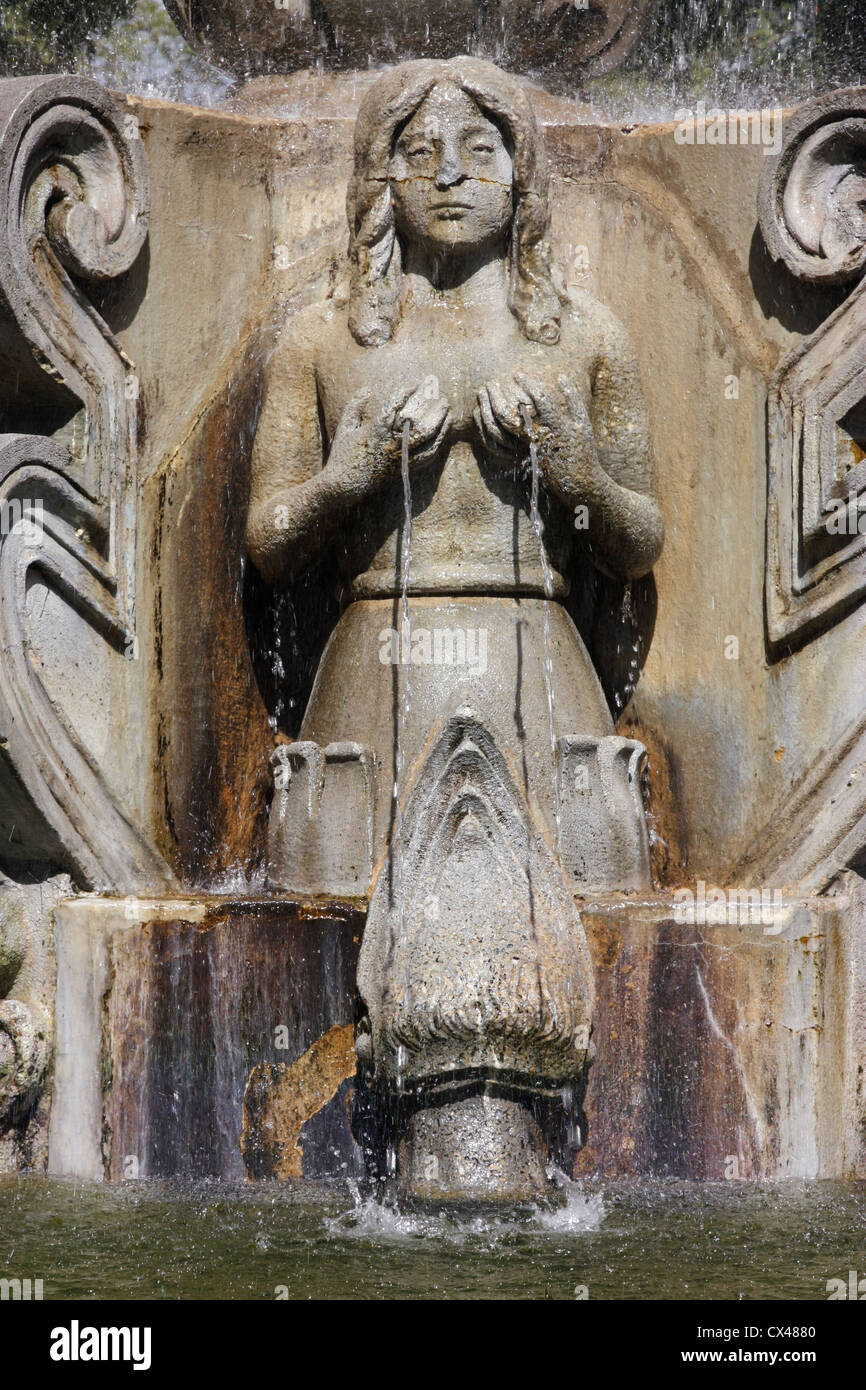Las sirenas Fountain (La fuente de las sirenas).En el Patrimonio Mundial de la UNESCO [Sitio] de Antigua, Guatemala, América Central Foto de stock