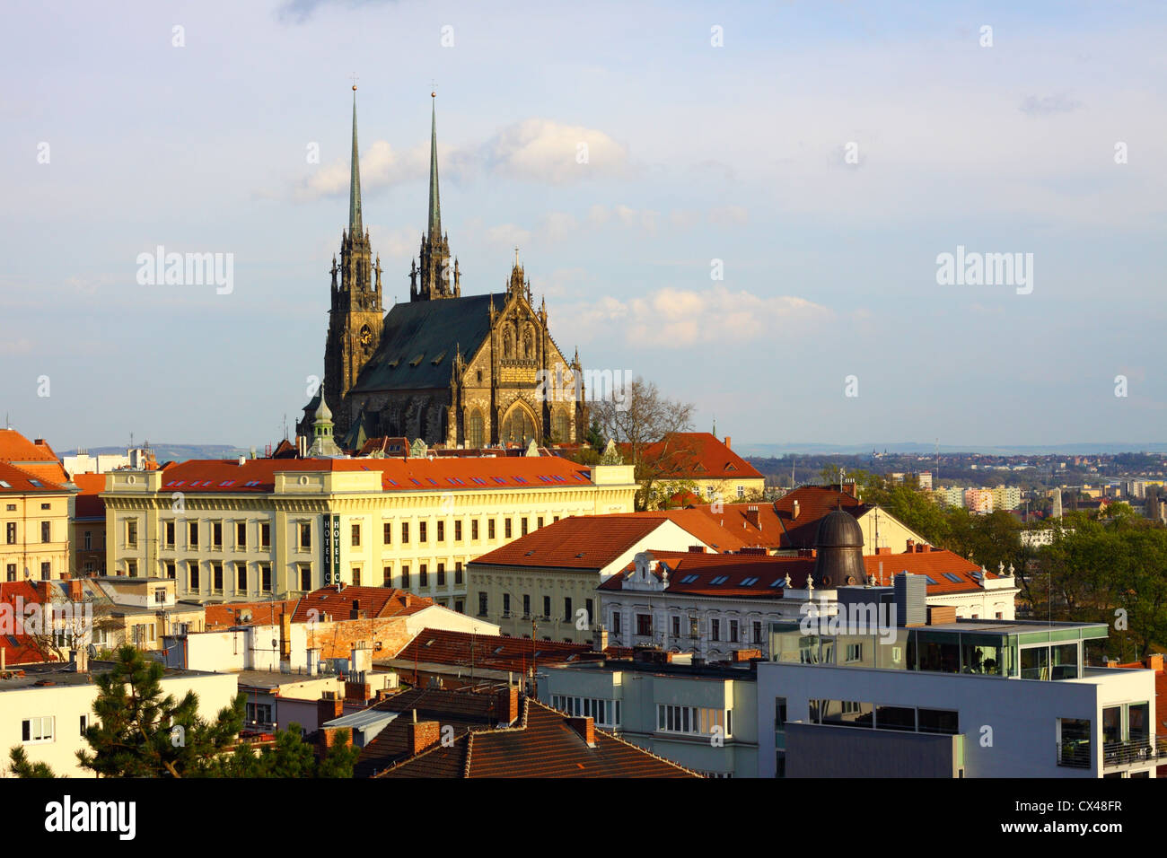 Descripción general de Petrov Hill y alrededores. Catedral. Brno, República Checa Foto de stock