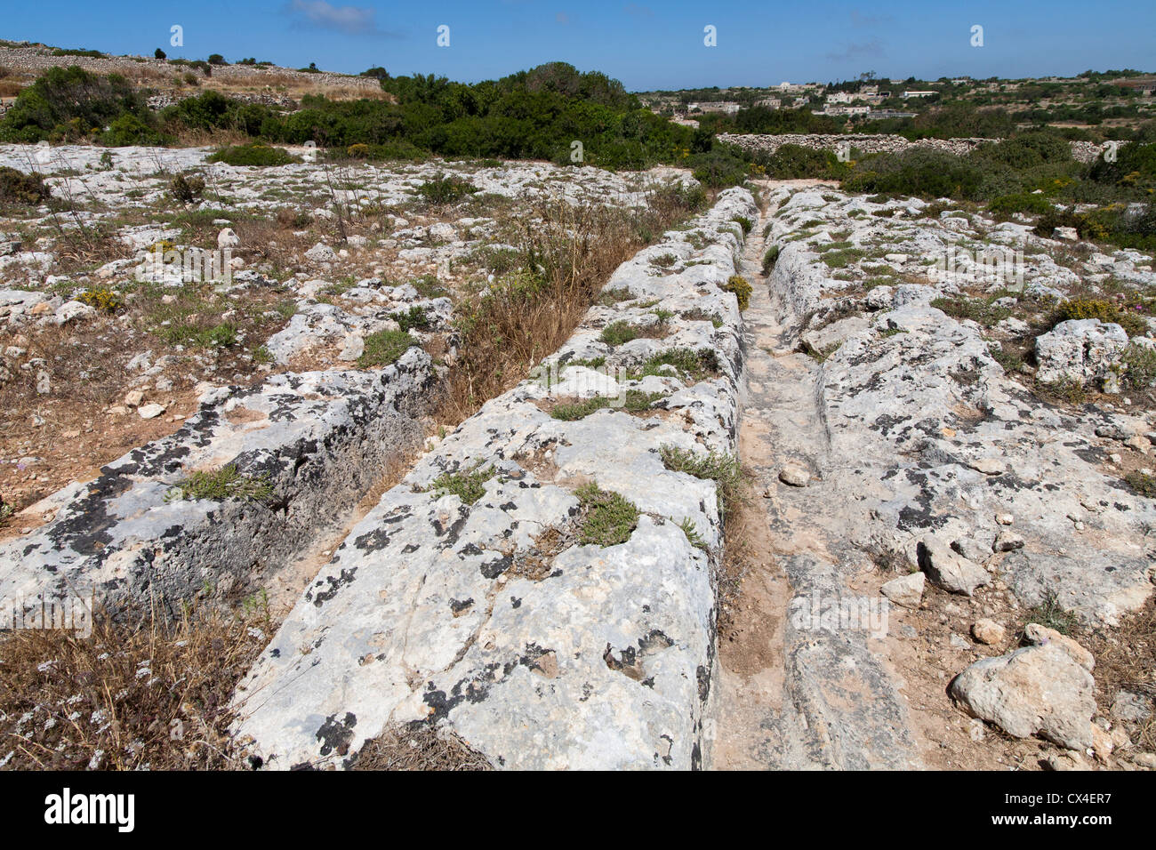 El misterioso carrito roderas en Clapham Junction, Isla de Malta, el Mar Mediterráneo Foto de stock