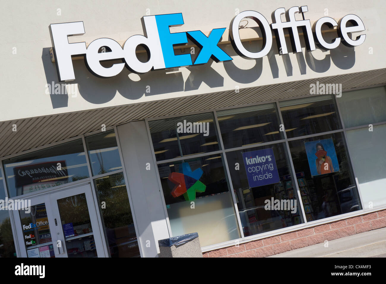 Oficina de FedEx Foto de stock