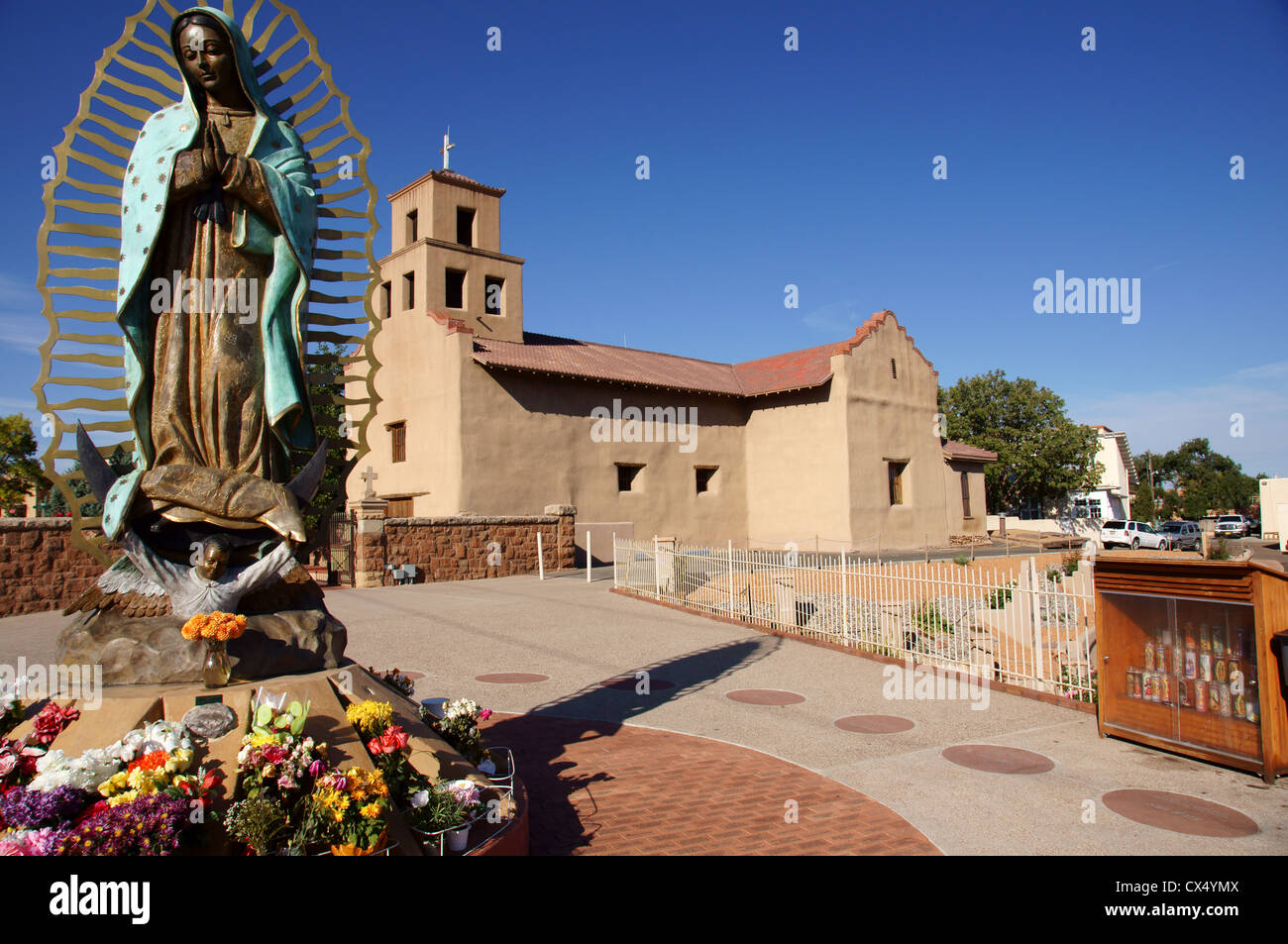 El Santuario de Guadalupe iglesia santa fe new mexico nm nuestra señora de el santuario de Guadalupe plaza art Fotografía de stock - Alamy El Santuario de Guadalupe iglesia santa fe new mexico nm nuestra señora de el santuario de Guadalupe plaza art Fotografía de stock - Alamy