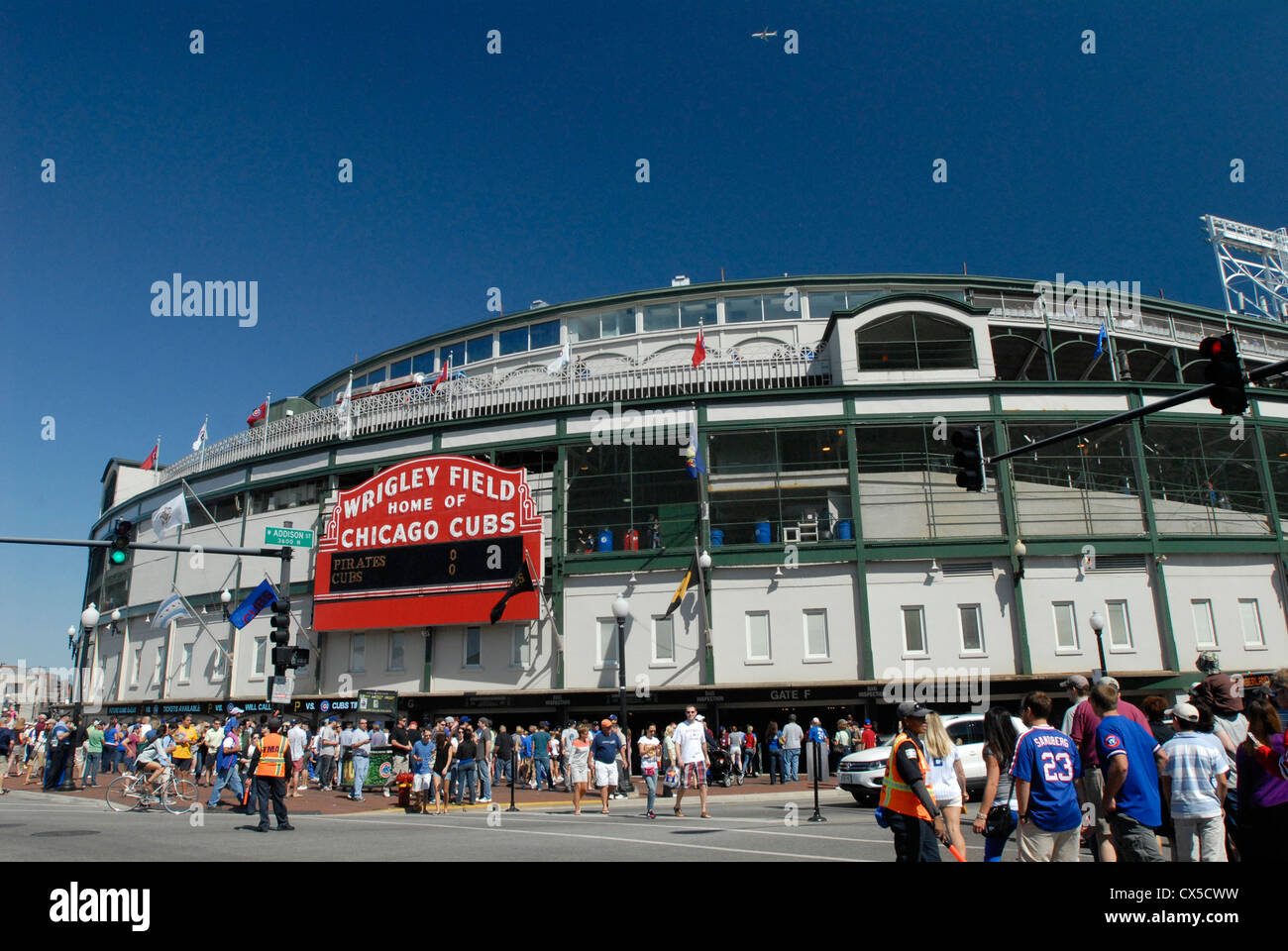 Wrigley Field, el estadio de béisbol en Chicago, Illinois. Hogar del equipo de béisbol Chicago Cubs. Foto de stock