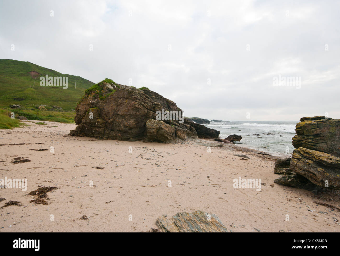 La rocosa costa oeste de la península de Kintyre, cerca de Westport Argyll and Bute Escocia Foto de stock