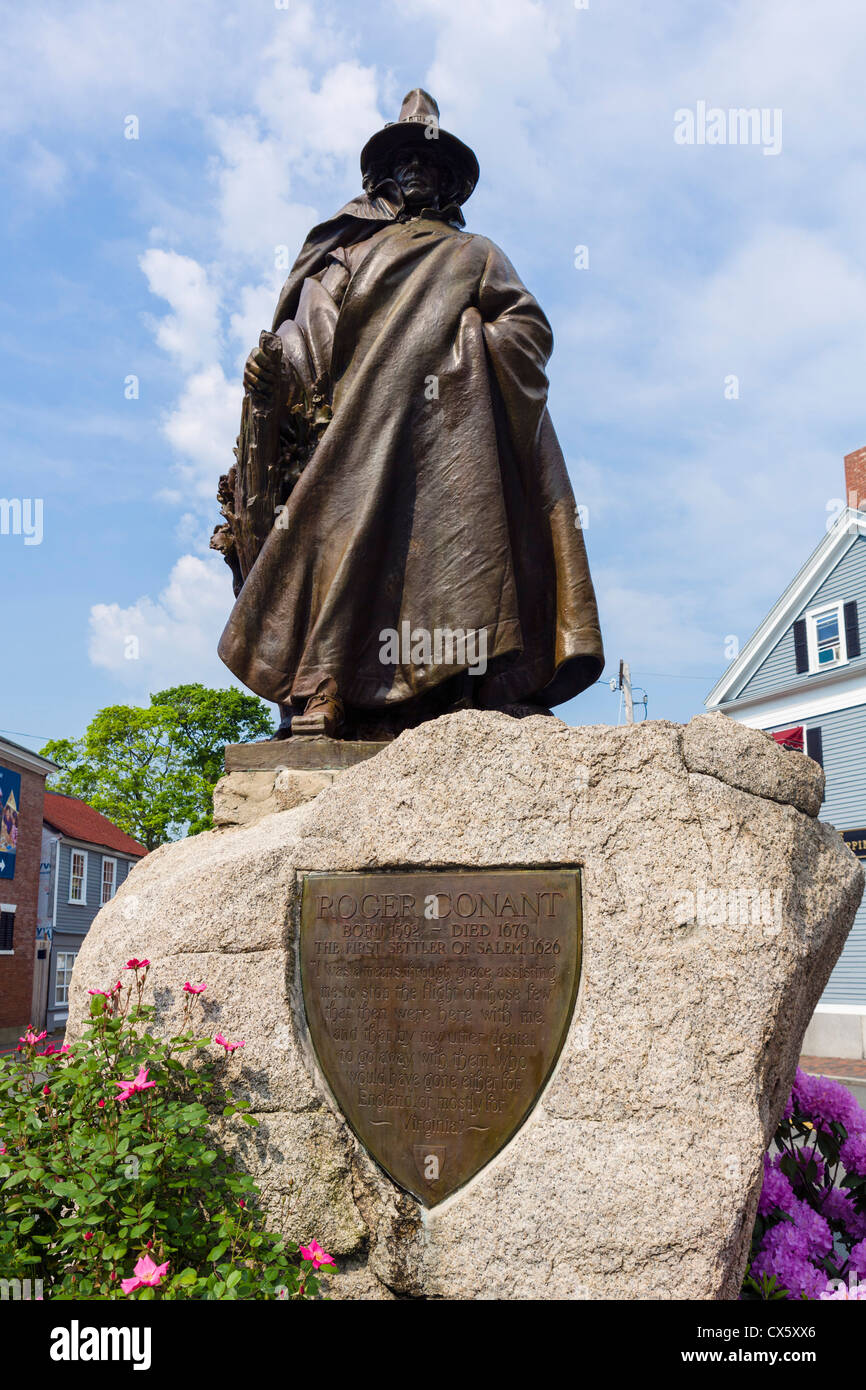 Estatua de Roger Conant, el primer colono en Salem, Salem comunes, Salem, Massachusetts, EE.UU. Foto de stock