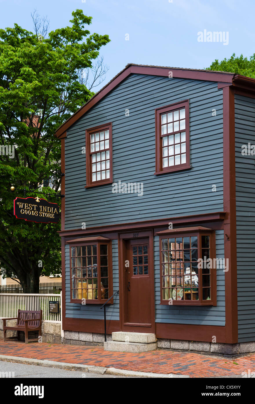 El almacén de mercancías de la India occidental, un edificio histórico en Derby Street, Salem, Massachusetts, EE.UU. Foto de stock
