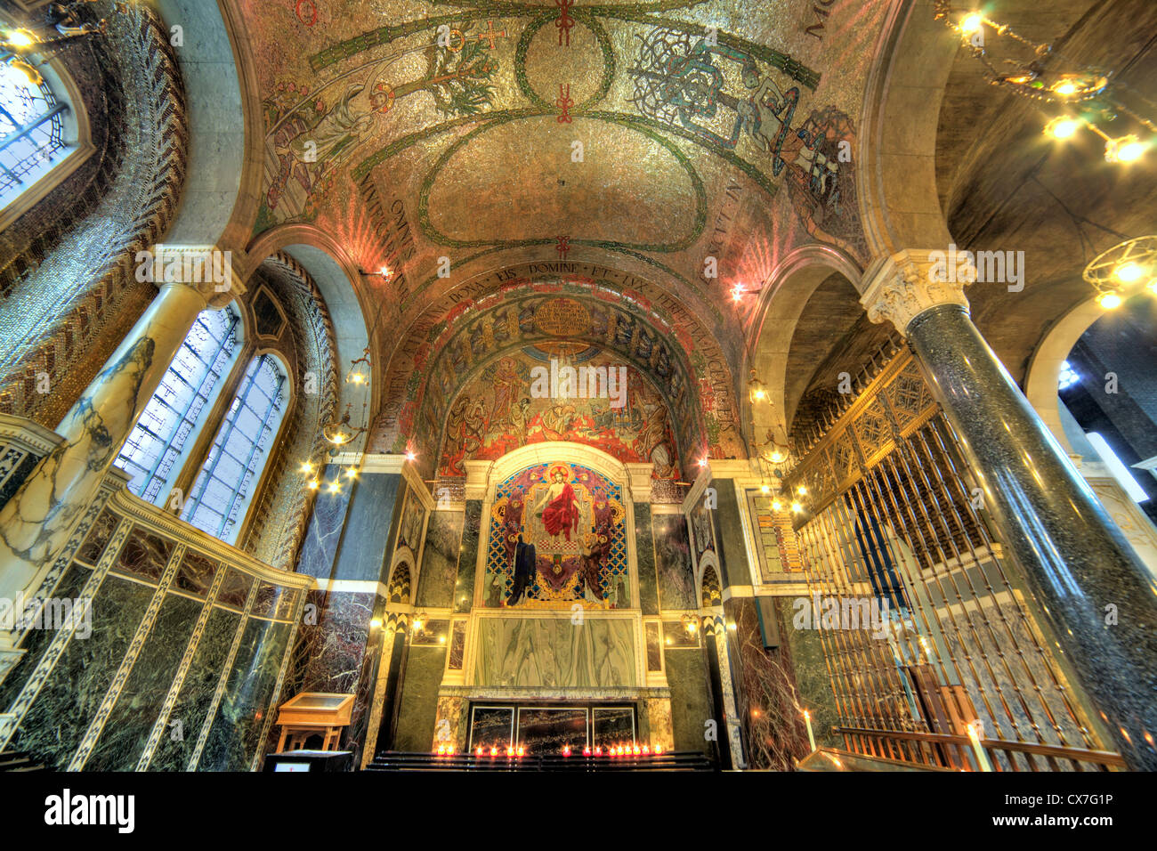 Interior de la catedral de Westminster (1910), Londres, Reino Unido. Foto de stock