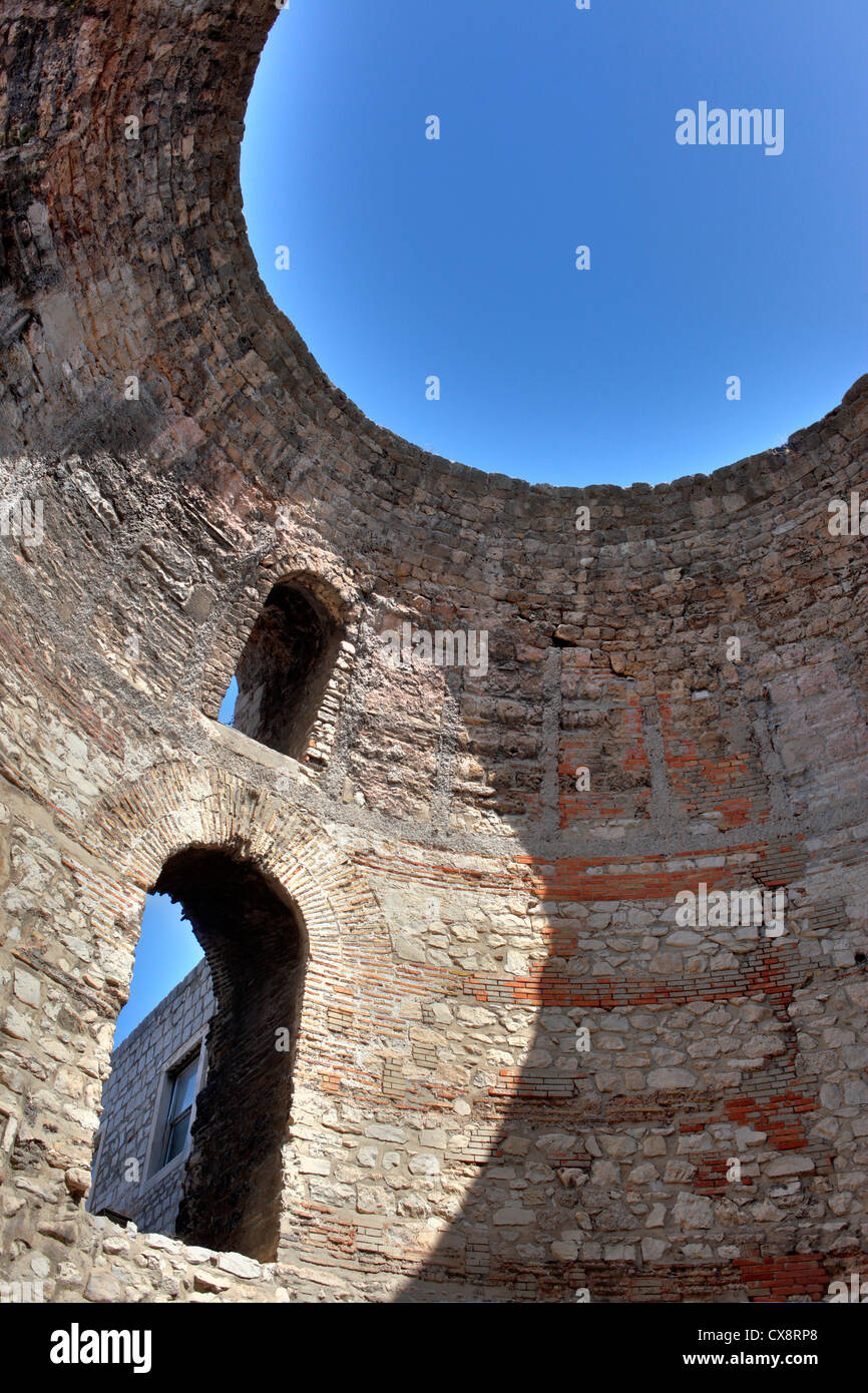 Oculus del pórtico del palacio de Diocleciano, Dividir, Dalmacia, Croacia Foto de stock