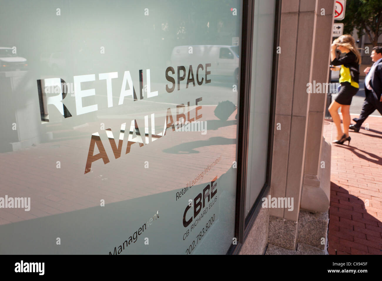 Retail espacio disponible de la ventana Inicio de sesión Foto de stock