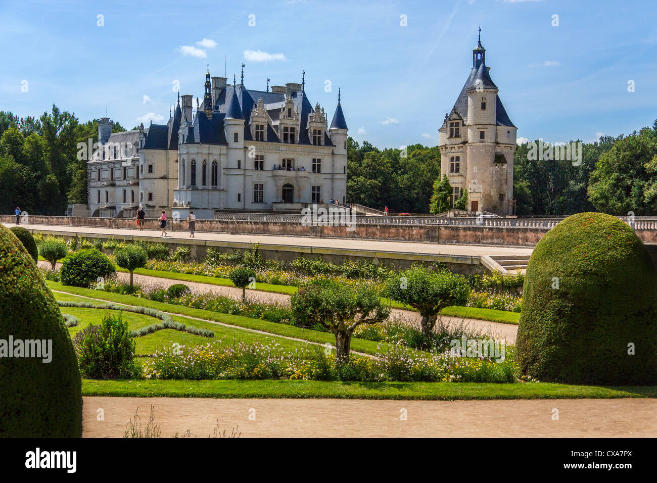 Château de Chenonceau spanning el río Cher en el Valle del Loira en Francia Foto de stock