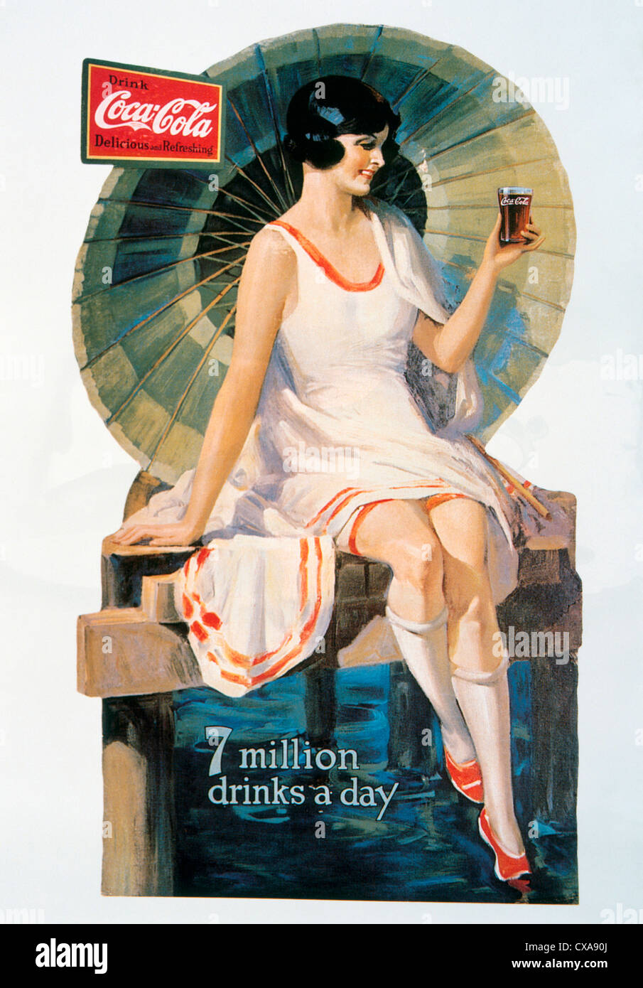 Mujer con sombrilla sentado en el banquillo, Coca Cola, Publicidad, Comercio Tarjeta, circa 1926 Foto de stock