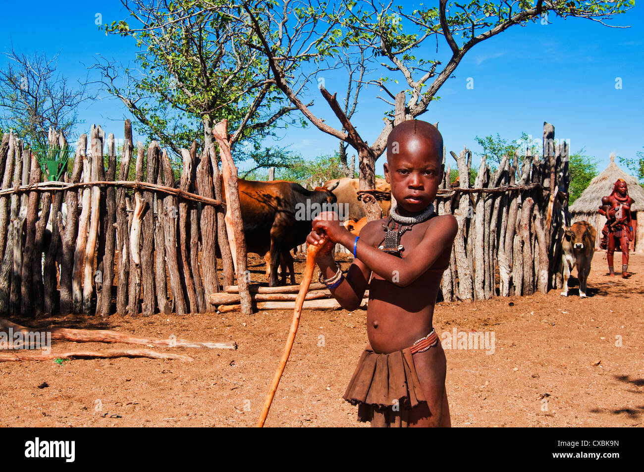 Himbas boy, Kaokoveld, Namibia, África Foto de stock