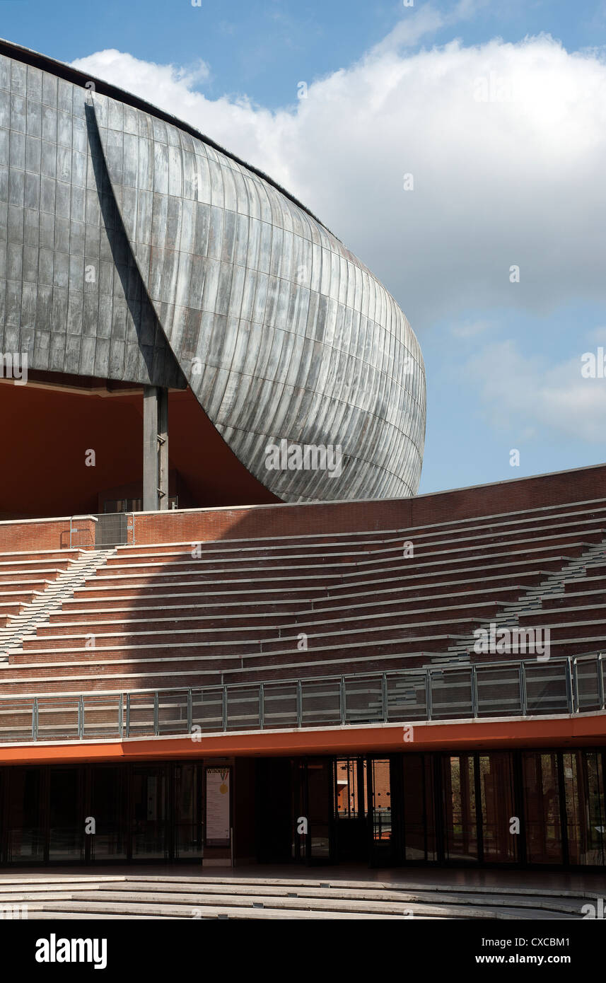 El Auditorio Parco della Musica, diseñado por el arquitecto Renzo Piano. Roma, Italia, Europa Foto de stock
