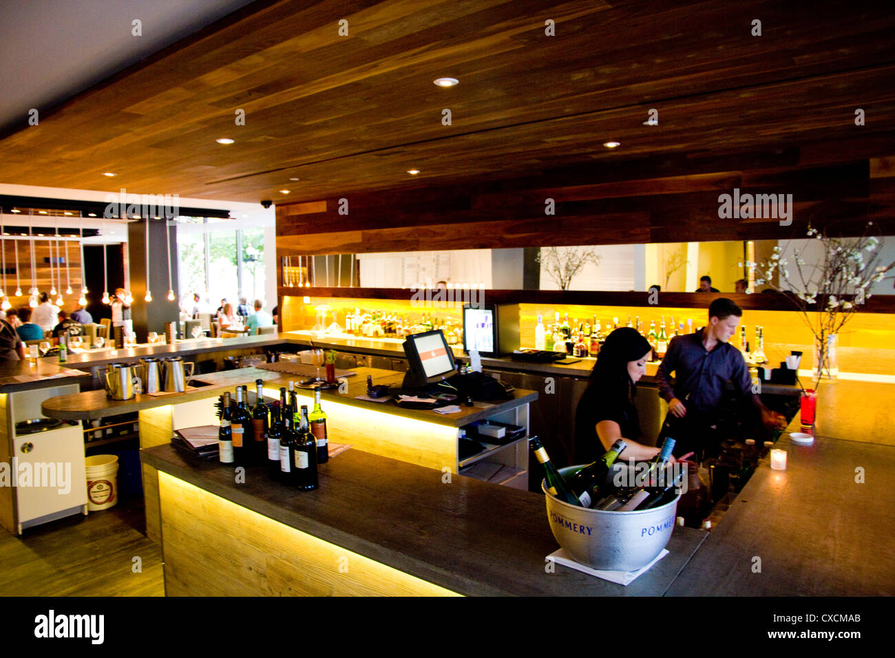 Tabla Restaurant ofrece un sorprendente contraste con sus alrededores