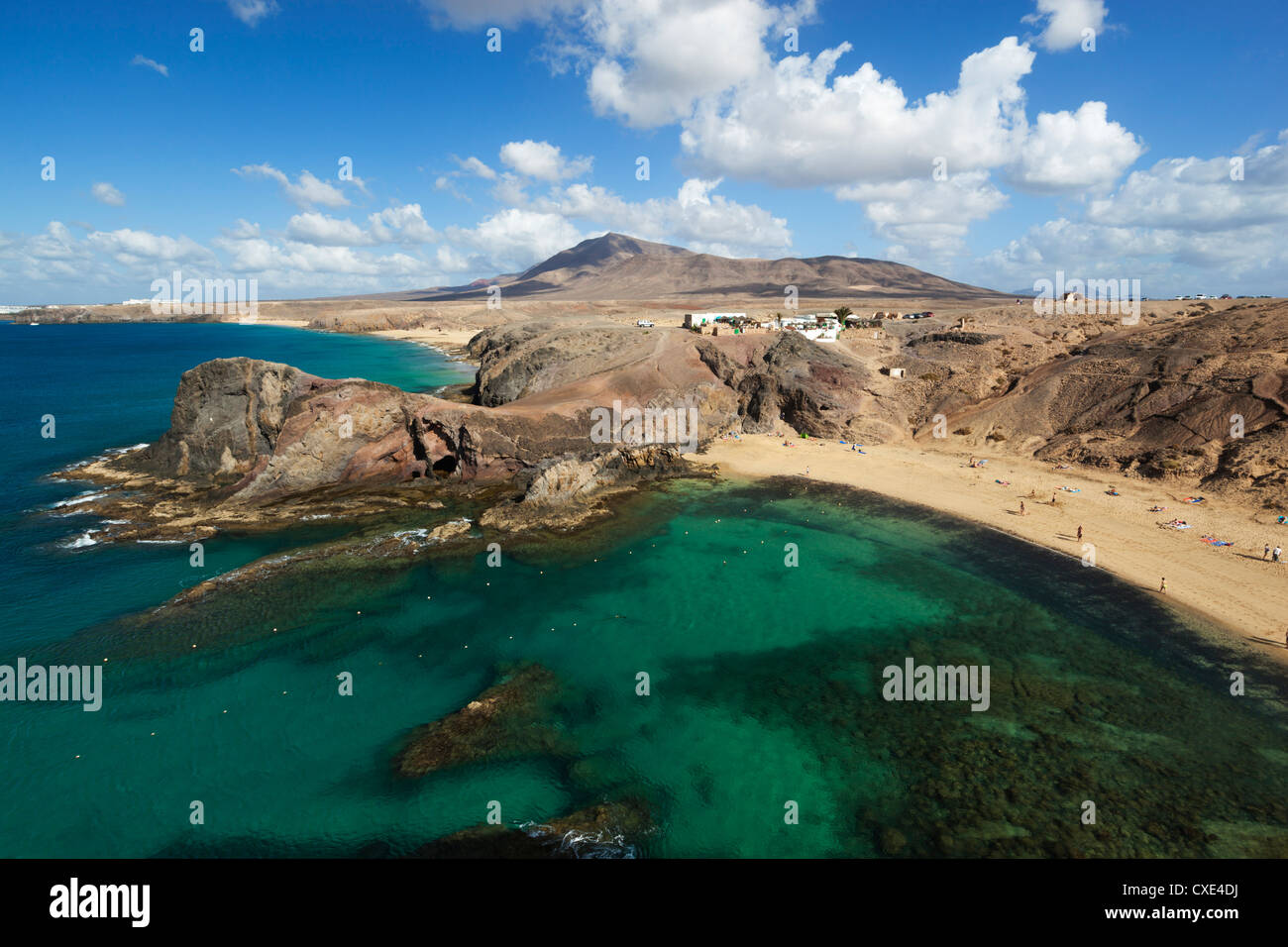 La playa del Papagayo, cerca de Playa Blanca, Lanzarote, Islas Canarias, España Foto de stock