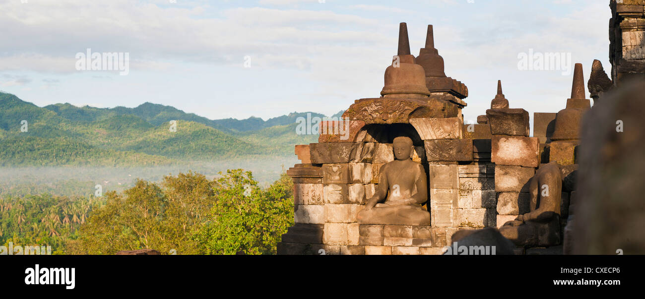 Panorama de Buda, el templo Borobudur, Sitio del Patrimonio Mundial de la UNESCO, Java, Indonesia, Sudeste Asiático, Asia Foto de stock