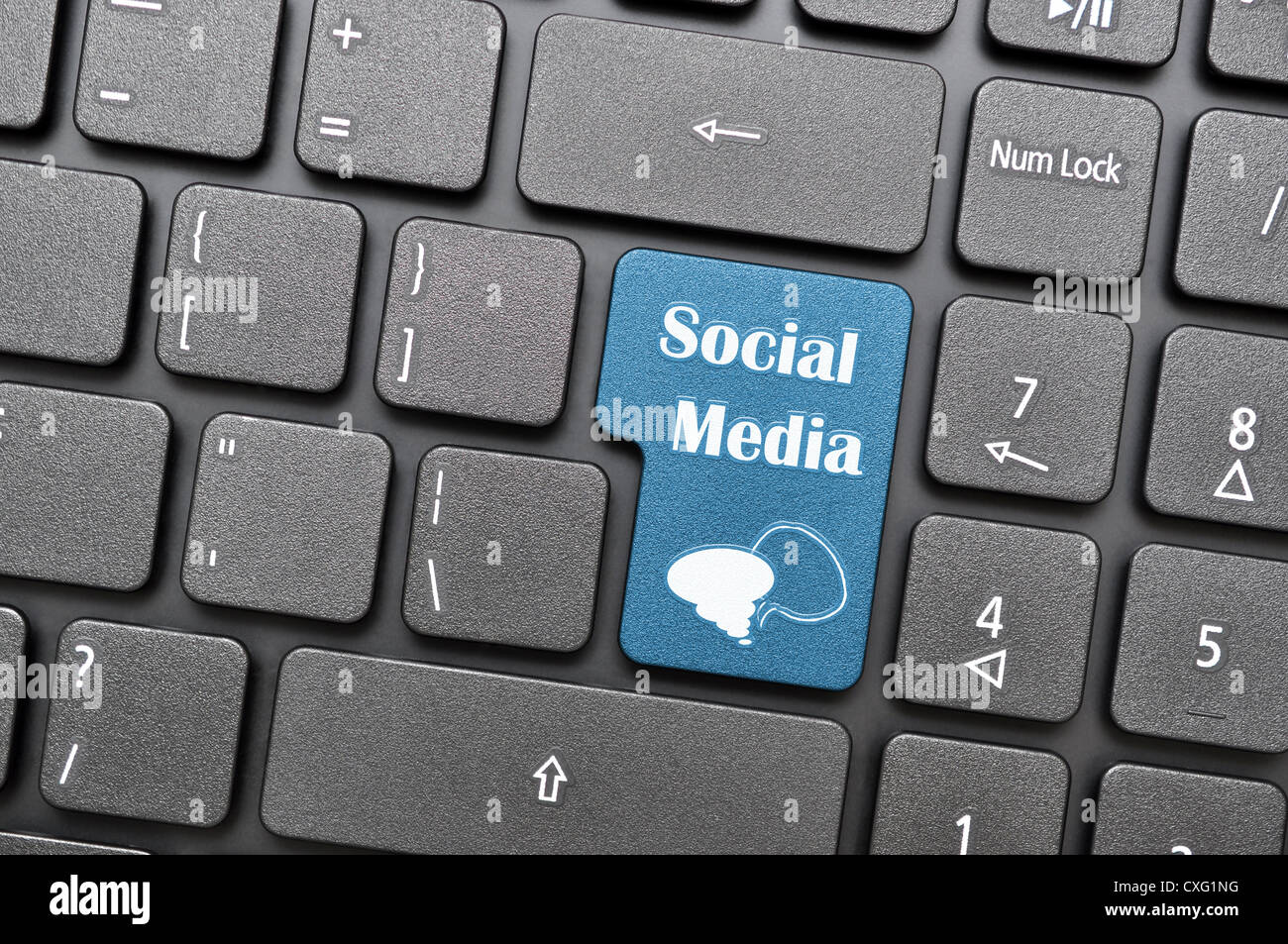 Los medios de comunicación social en el teclado Foto de stock