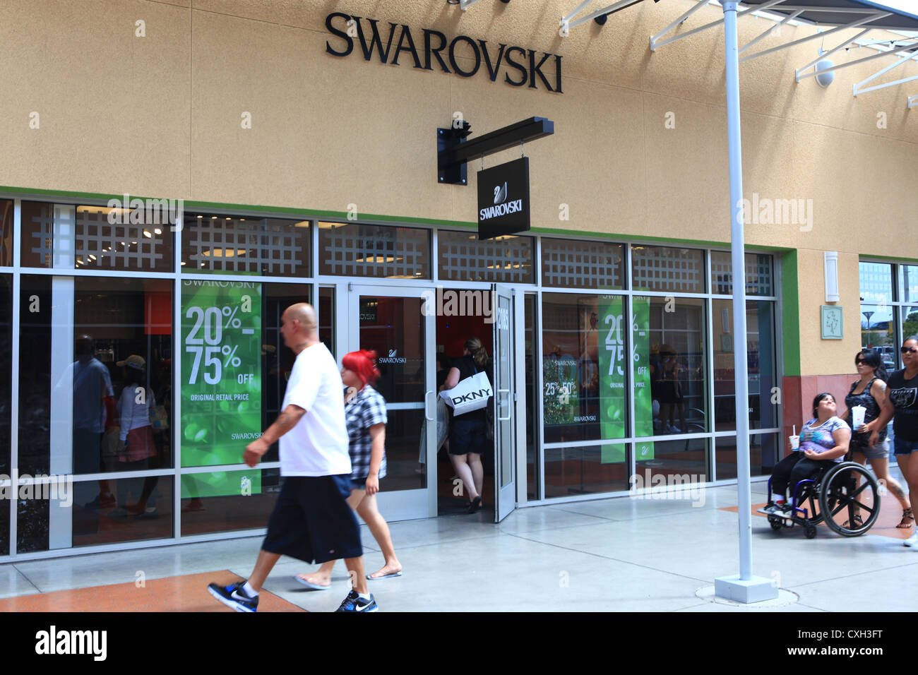 Fuera de Swarovski tienda en North Las Vegas Premium Outlets Shopping Mall,  Las Vegas, Nevada, EE.UU Fotografía de stock - Alamy