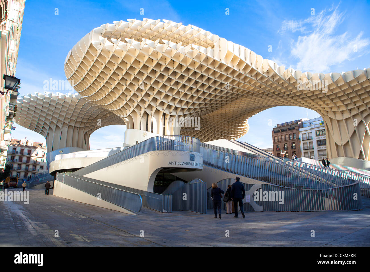 Parasol shopping mall seville spain fotografías e imágenes de alta  resolución - Alamy