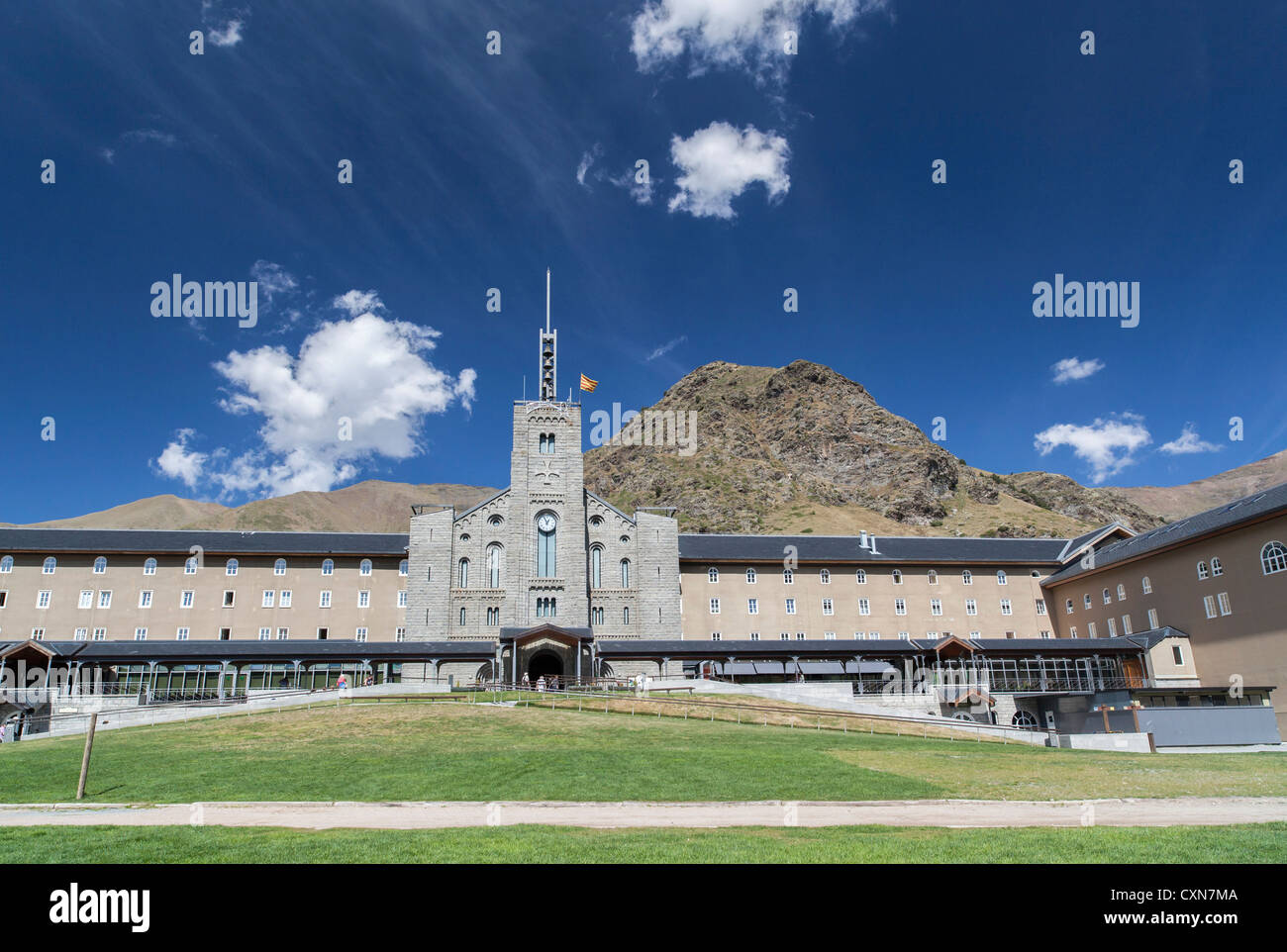 Santuario de nuria fotografías e imágenes de alta resolución - Alamy