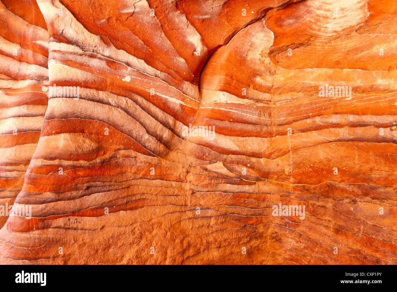 Patrón de rock en la tumba en Petra. Foto de stock