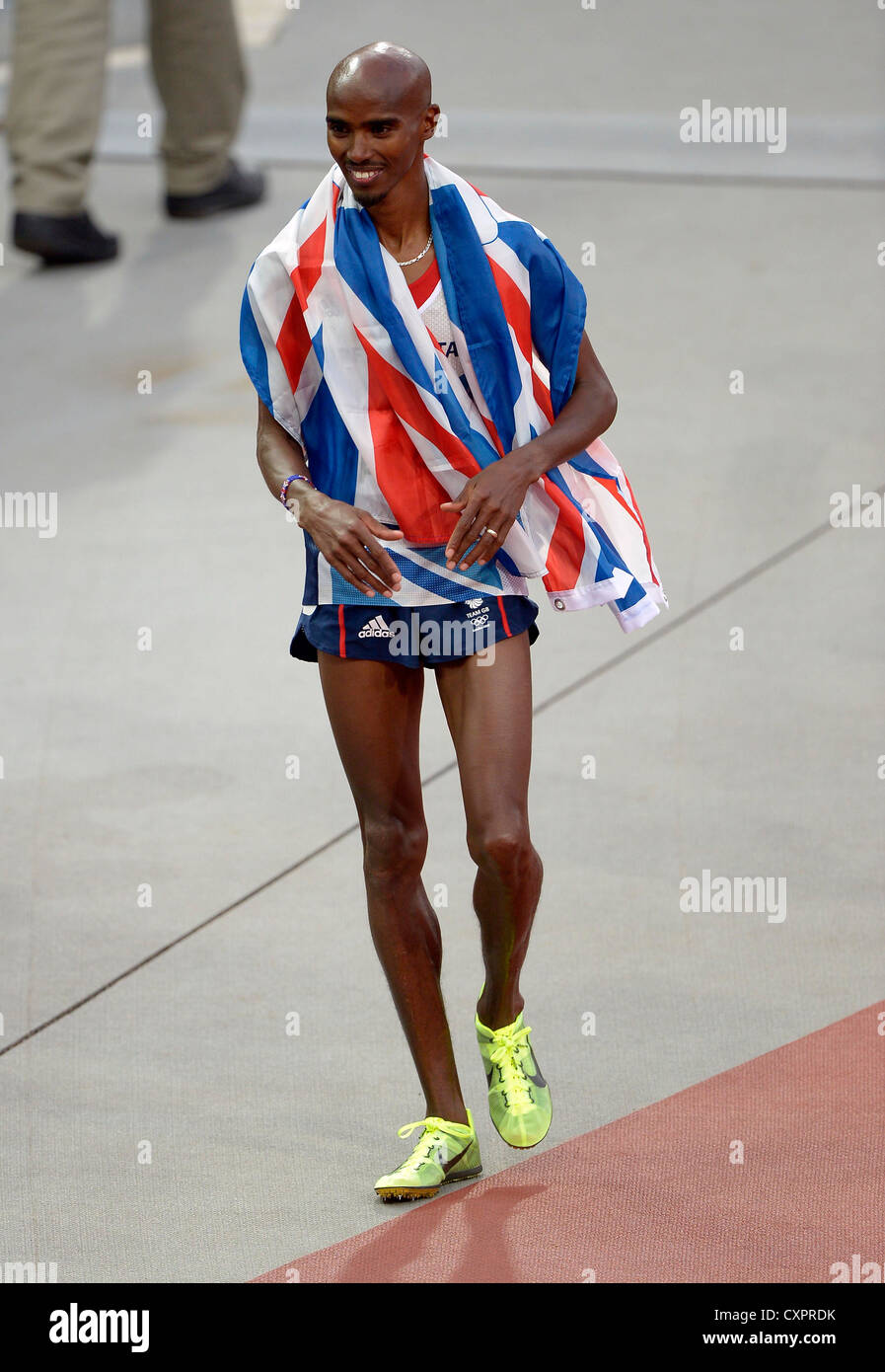 Britain's Mohamed Farah celebra. Foto de stock