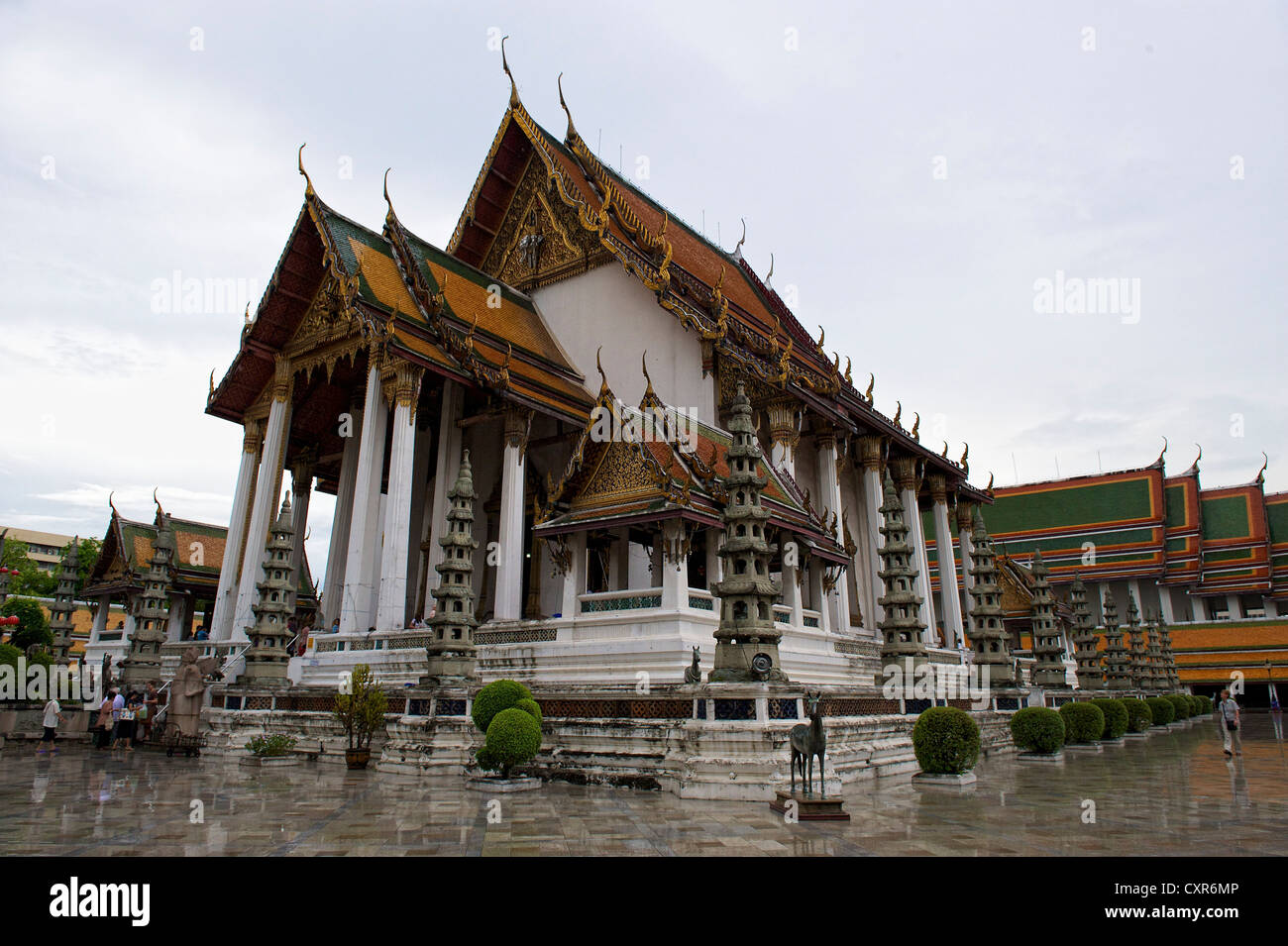 Wat Suthat Thepwararam Ratchaworamahaviharn, Bangkok, Tailandia, Asia Foto de stock