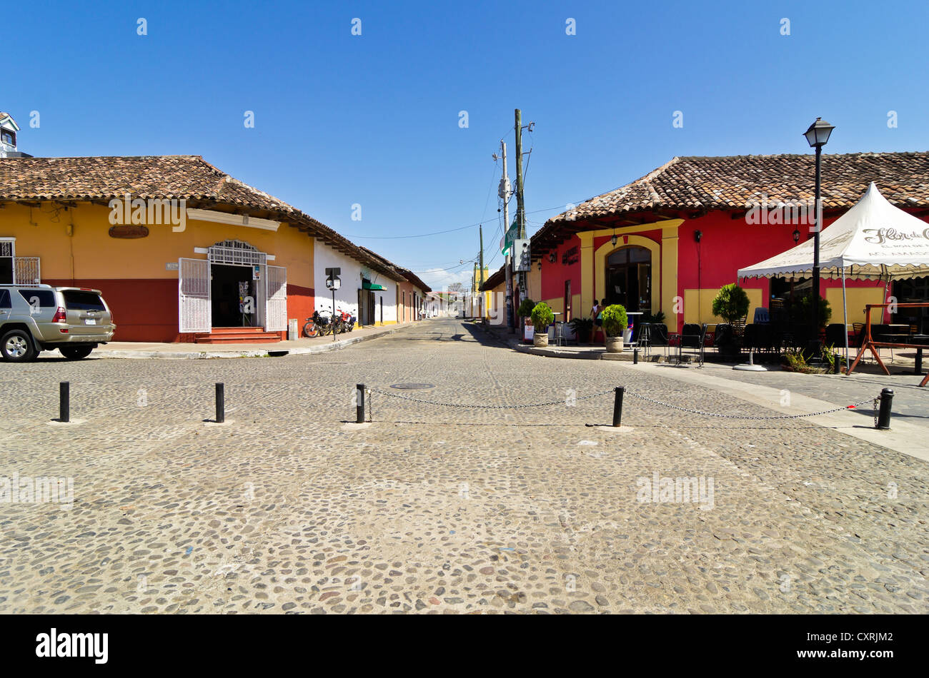 Cruce de caminos en Granada, Nicaragua, Centroamérica Foto de stock