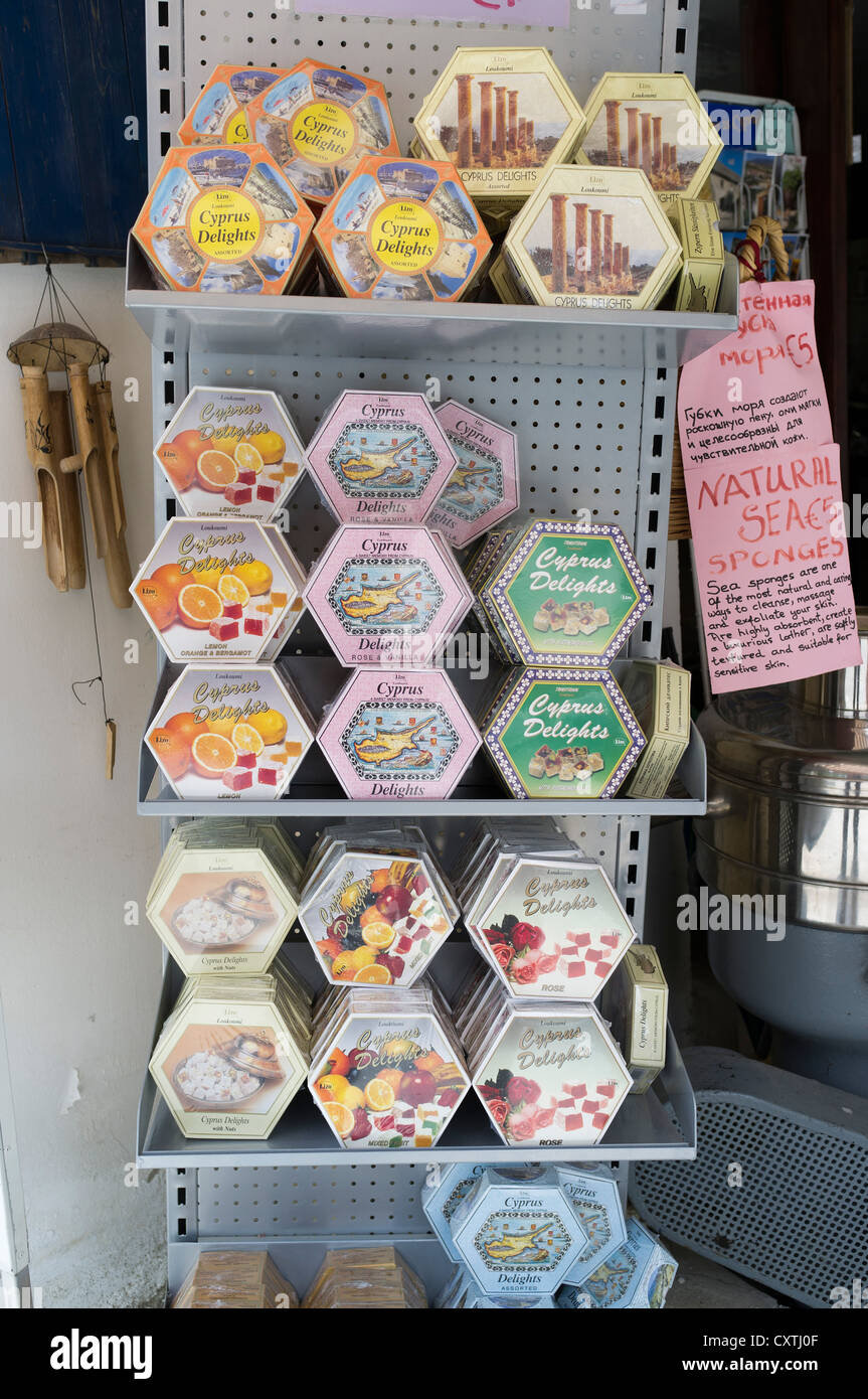 dh TROODOS CHIPRE delicias dulces cajas exhibidas para la venta de productos mostrar tienda de recuerdos compras turismo chipriota delicia Foto de stock