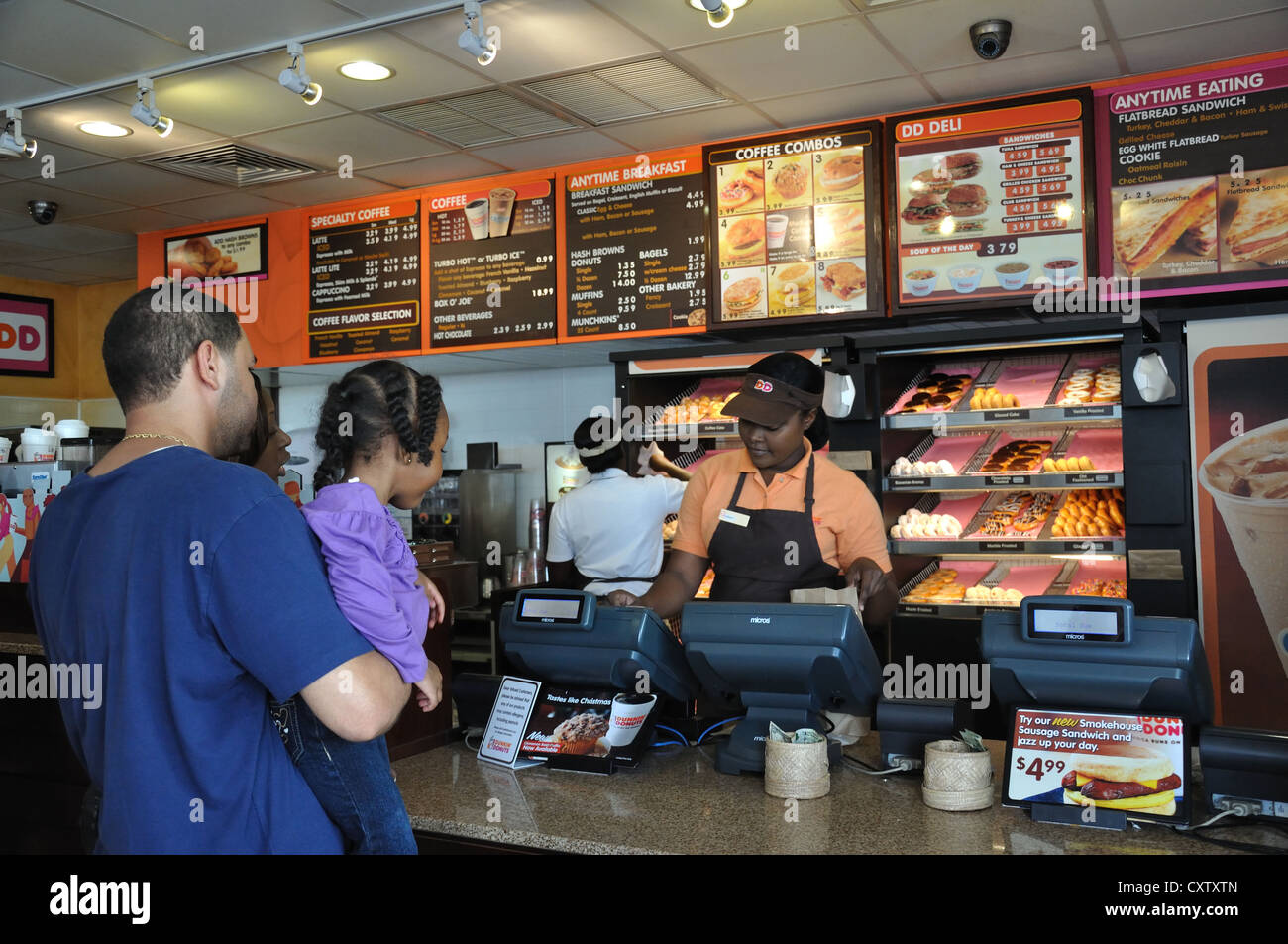 Dunkin Donuts cafe en Nassau, Las Bahamas Fotografía de stock Alamy