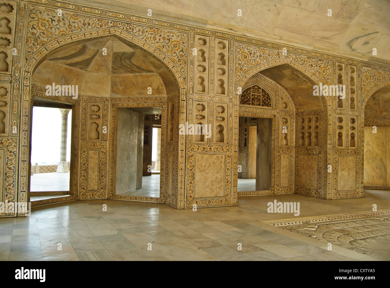 Trabajo con incrustaciones de mármol en el Musamman Burj, Agra Fort Foto de stock