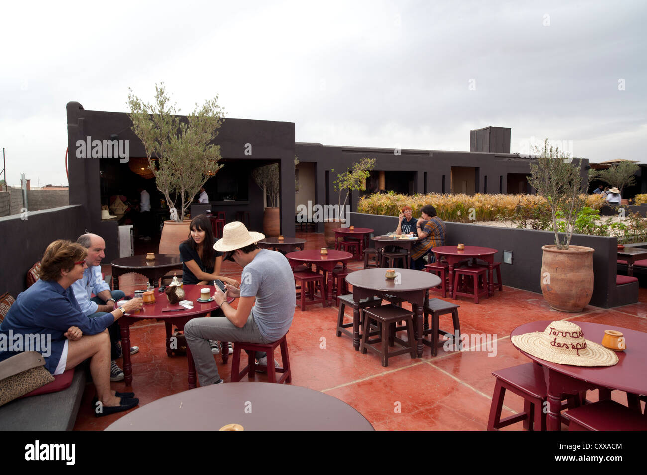 Café restaurante tradicional Medina Marrakech Marruecos Fotografía de