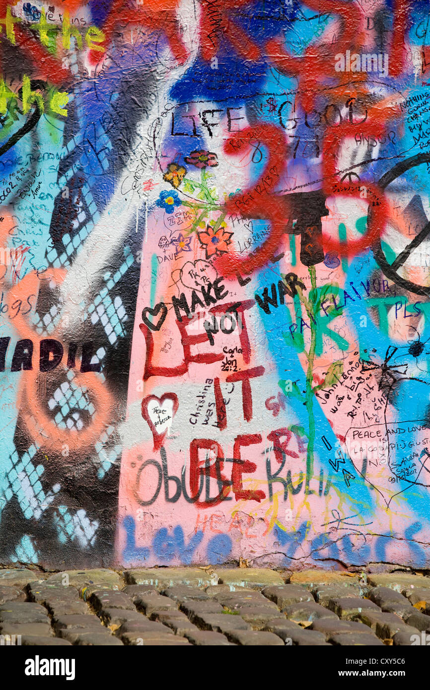 Muro John Lennon en Praga, República Checa Foto de stock