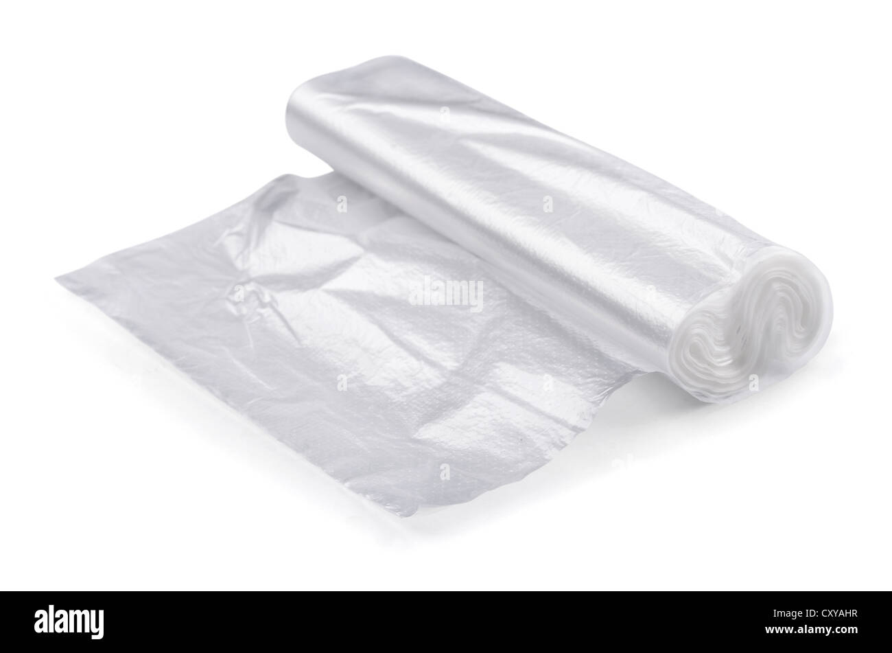 Rollo de embalaje transparente bolsas de plástico aislado en blanco  Fotografía de stock - Alamy