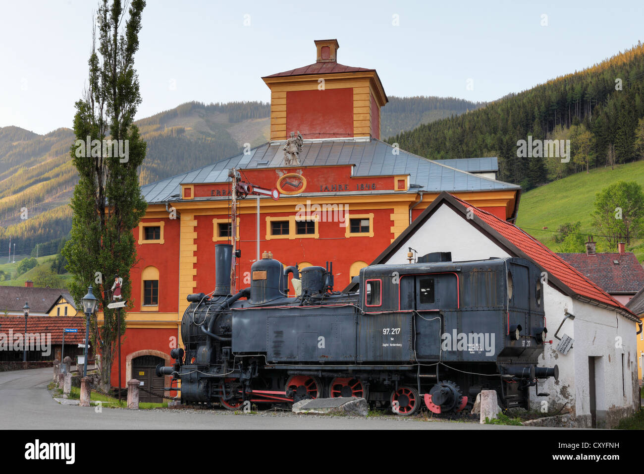 Locomotora de vapor y los hornos de fundición Radwerk IV museum, Vordernberg, Estiria Superior, Estiria, Austria, Europa PublicGround Foto de stock