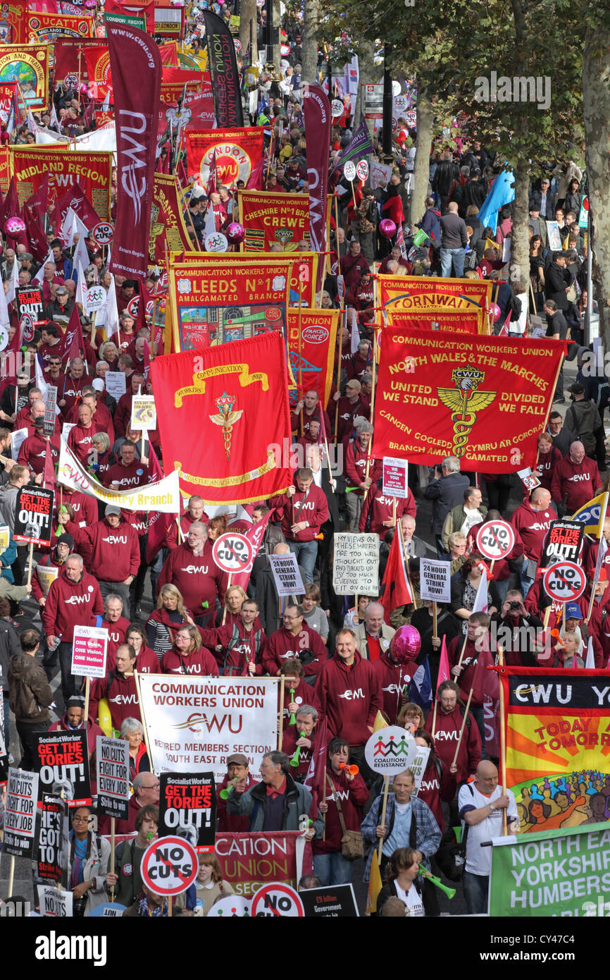 "Un futuro que funciona " TUC organizado marcha y manifestación, Victoria Embankment, London, UK. Protesta contra los recortes masivos de austeridad reunión europea Foto de stock