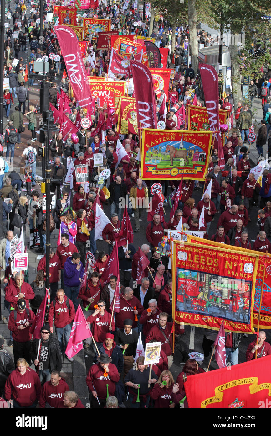 "Un futuro que funciona " TUC organizado marcha y manifestación, Victoria Embankment, Londres, Reino Unido. Protesta contra los recortes masivos de austeridad reunión europea Foto de stock