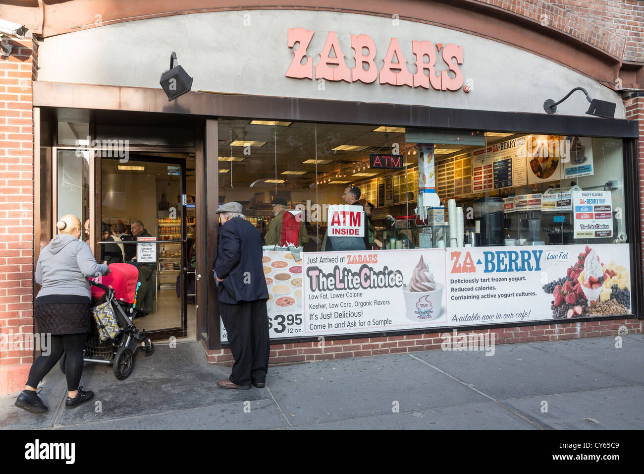 Entrada, Zabars tienda de alimentos de especialidad, 2245 Broadway y 80th Street, Upper West Side, Manhattan, Ciudad de Nueva York, EE.UU. Foto de stock