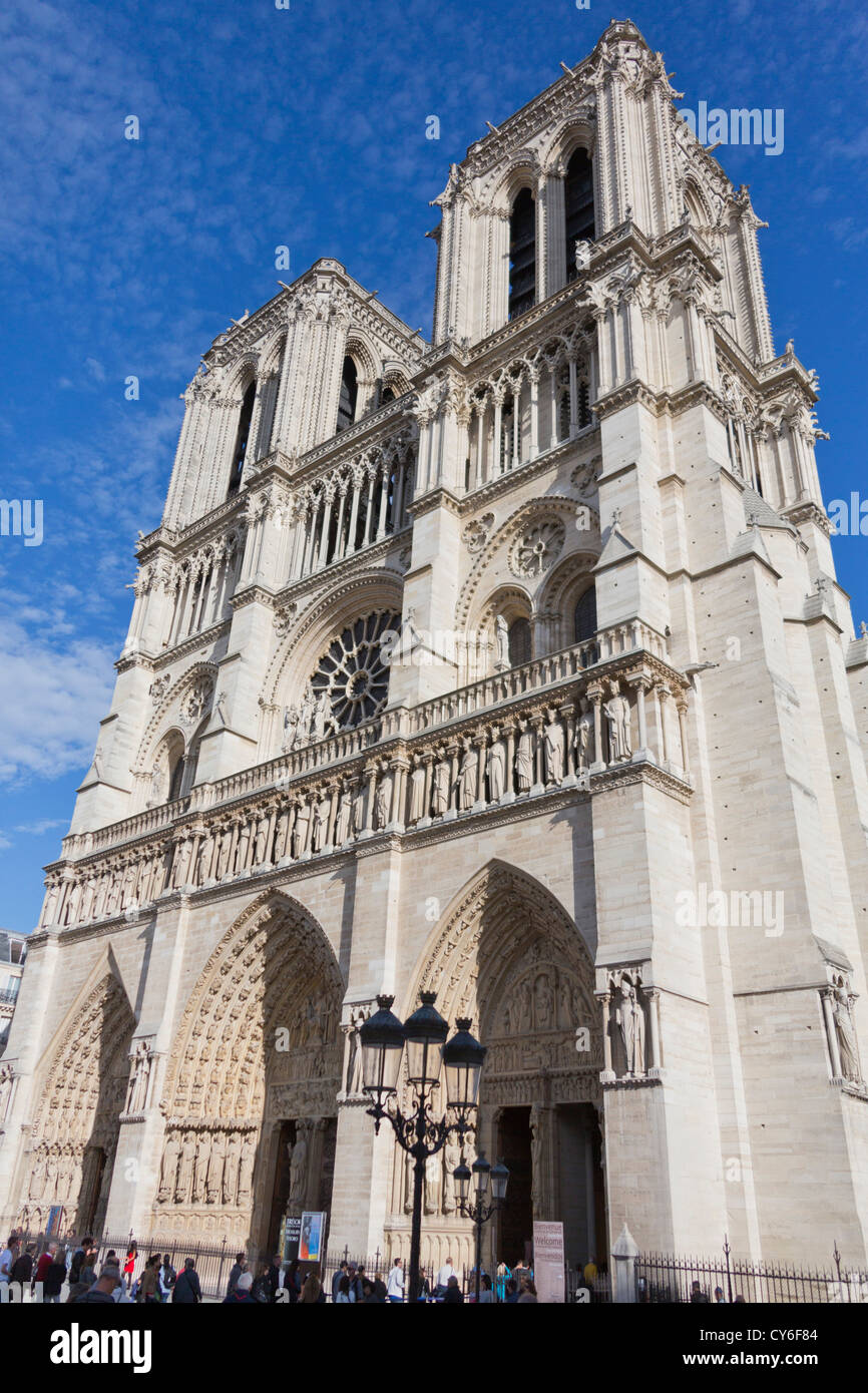 Catedral de Notre Dame, la fachada occidental, París Francia 122493 Notre Dame Foto de stock