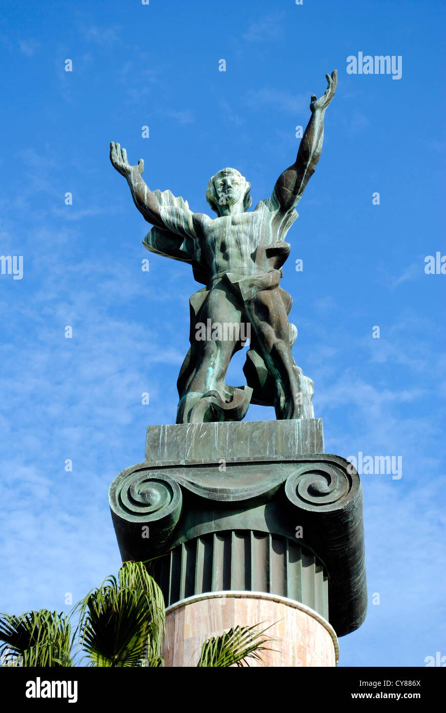 Victoria estatua en Puerto Banus, España Fotografía de stock Alamy