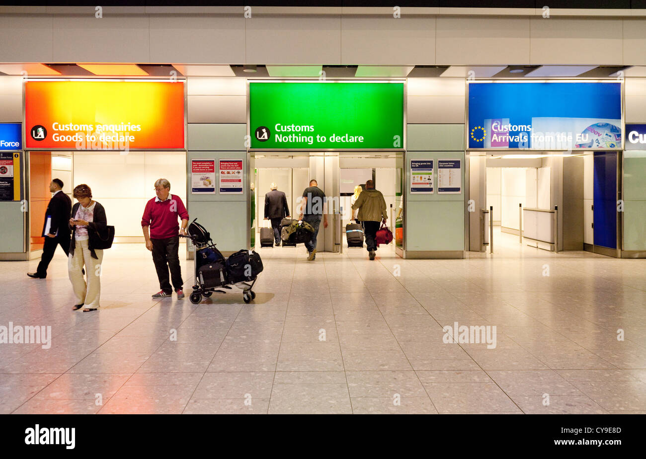 Aeropuerto de aduanas fotografías e imágenes de alta resolución Alamy