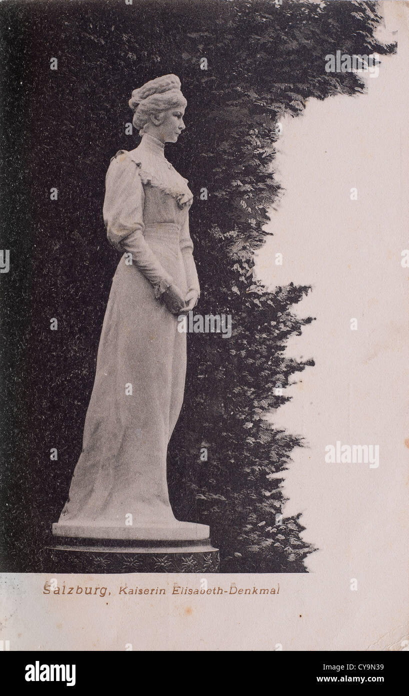 La estatua de la Princesa Isabel de Austria en una vieja postal Foto de stock