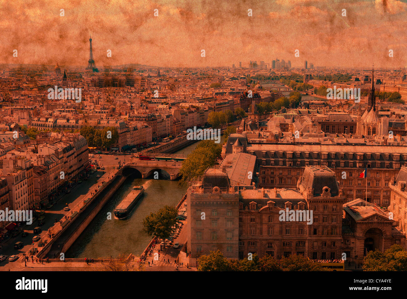 Vista superior de la catedral de Notre Dame y los puentes sobre el río Sena. Foto de stock