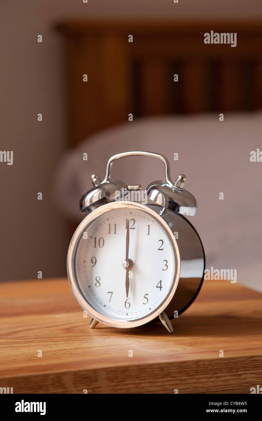 Reloj despertador fotografías e imágenes de alta resolución - Alamy