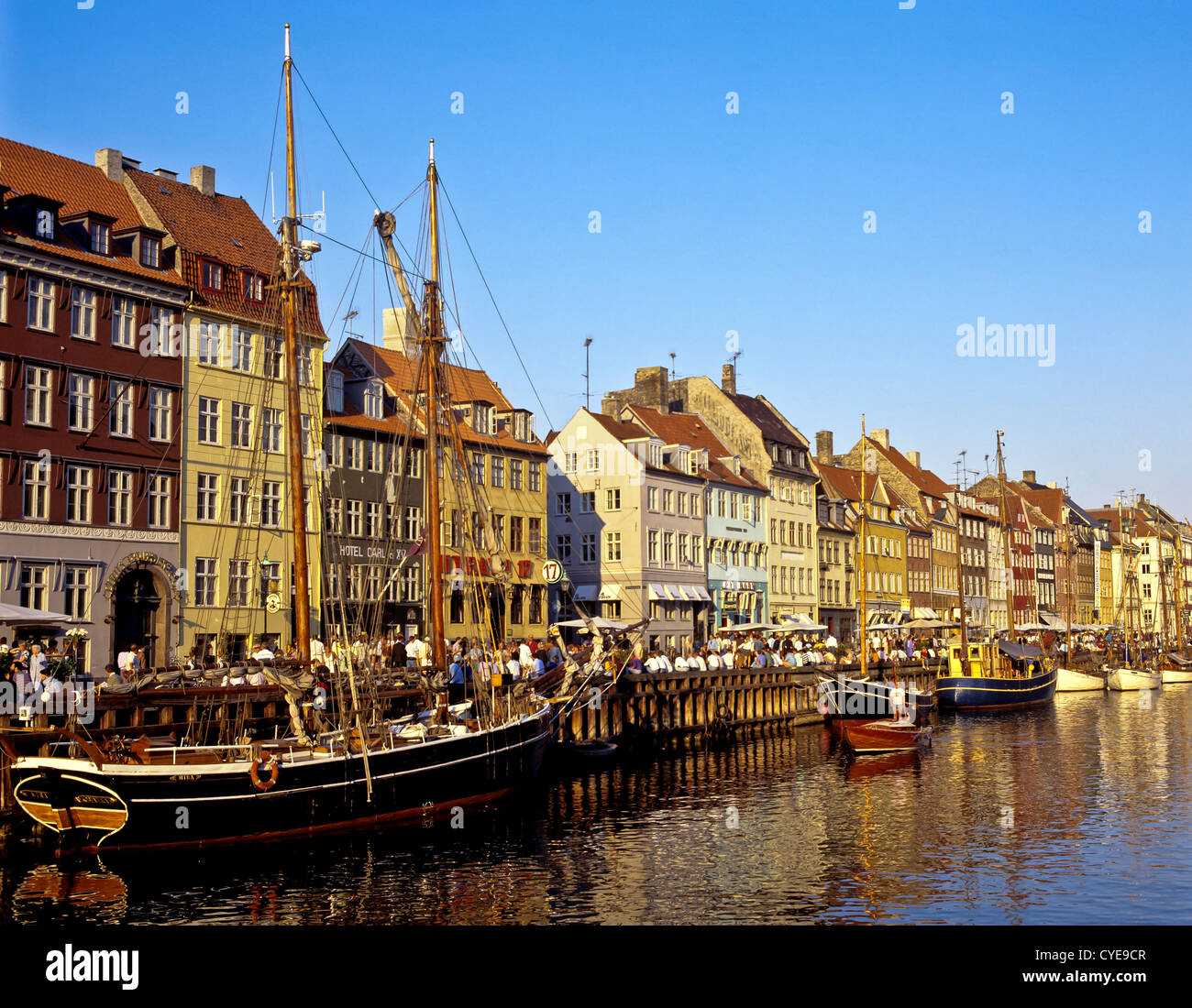 8371. Nyhavn, Copenhague, Dinamarca, Europa Foto de stock