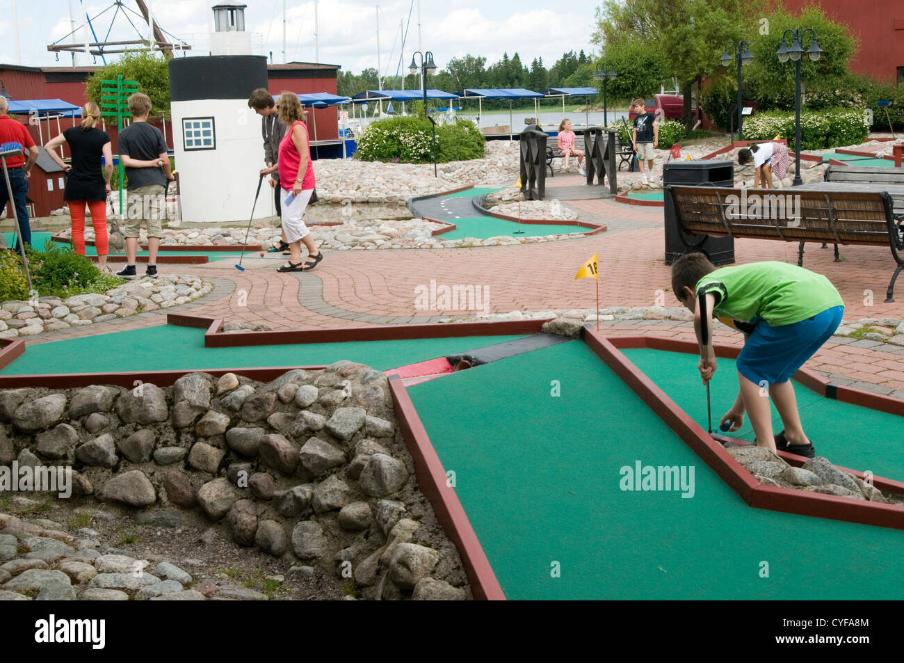 Mini golf minigolf crazy crazygolf curso goofy goofygolf golfista del club de golf bola bolas golfball Foto de stock