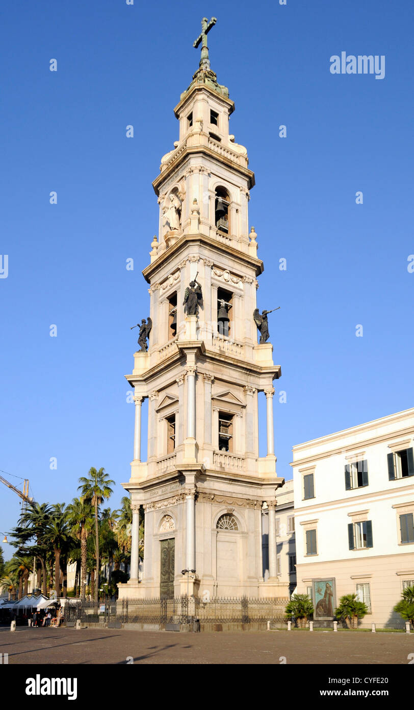 El pontificio Santuario de la Virgen del Rosario de Pompeya, Italia Foto de stock
