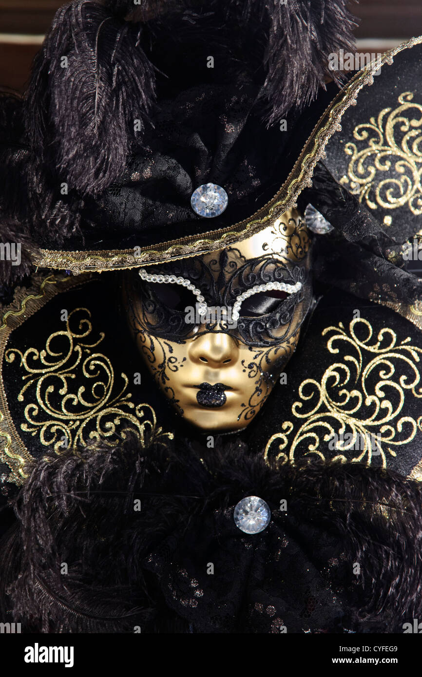 Mujer mascara veneciana fotografías e imágenes de alta resolución - Alamy
